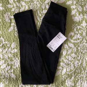 Athleta Warp Knit 7/8 Tight